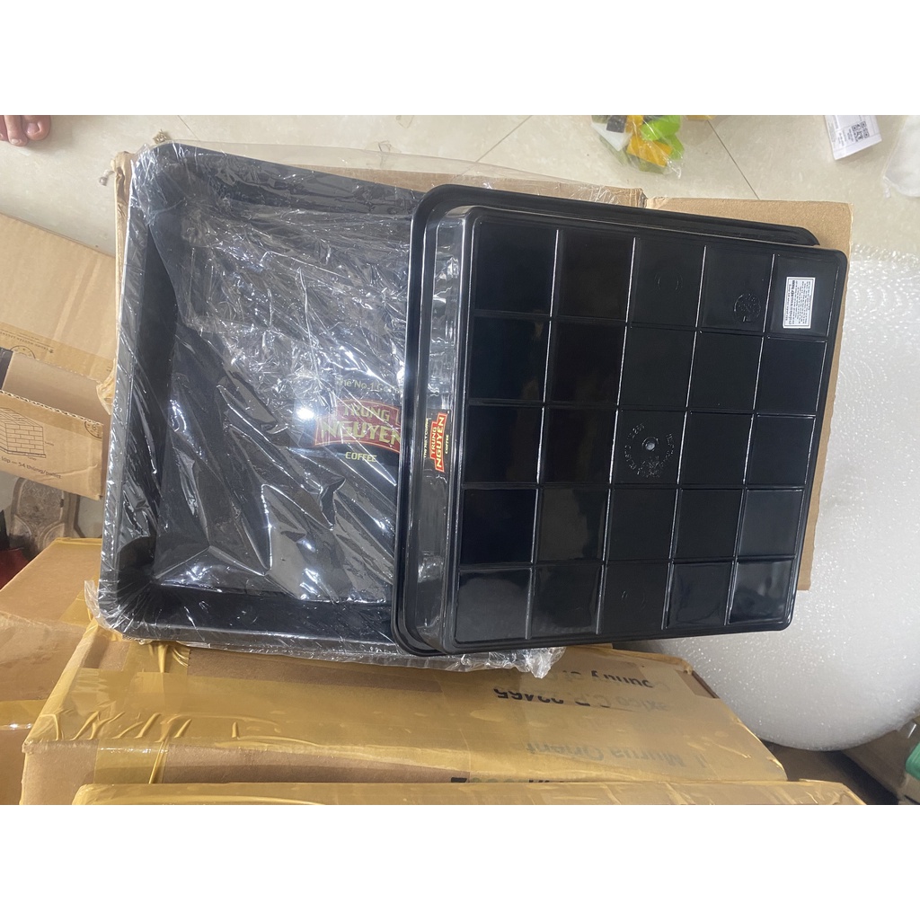 Khay Nhựa Đựng Cà Phê Trung Nguyên Kích Thước 32x32cm.
