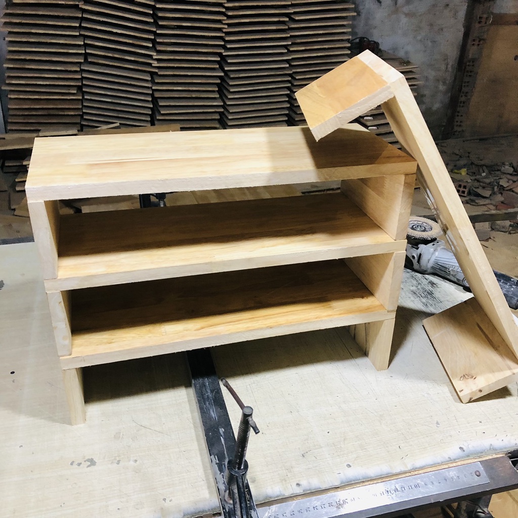 KÊ MÁY TÍNH LỌT BÀN PHÍM, HIỆN ĐẠI, HÌNH THẬT 100% NGANG 20 DÀI 50 CAO 12CM