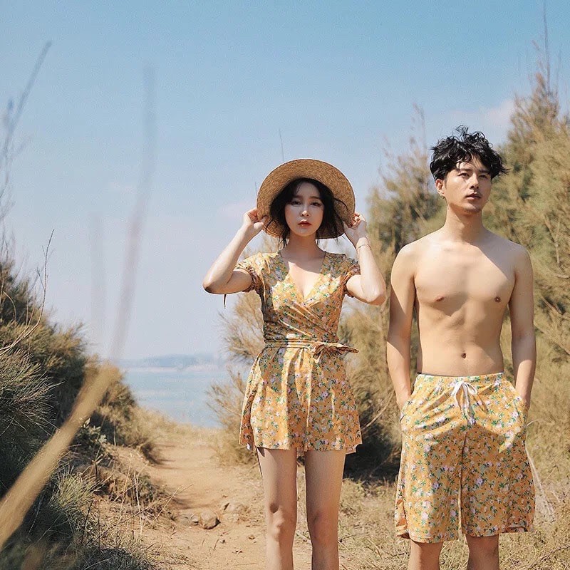 Bikini cặp đôi hoa nhí vàng trơn | BigBuy360 - bigbuy360.vn