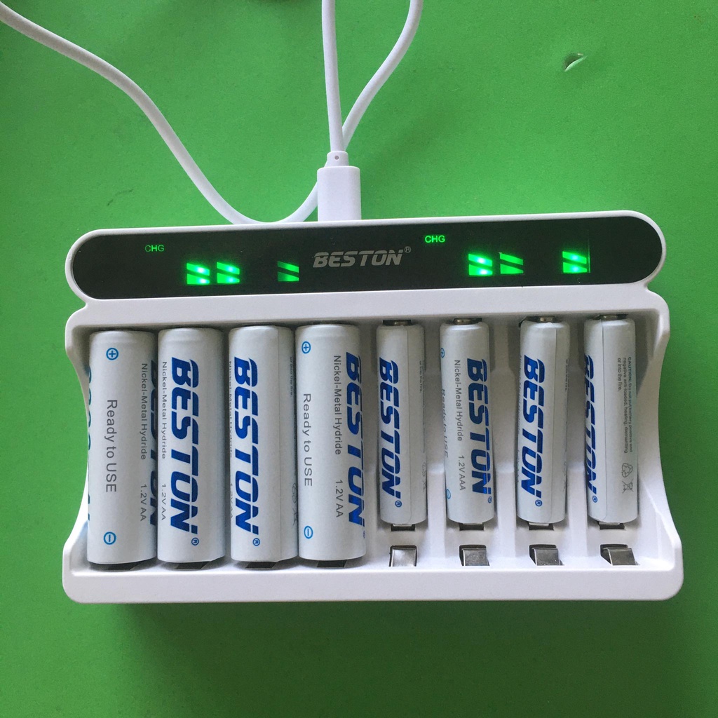 Bộ Sạc pin AA AAA Beston C9024L 8 khe, mẫu mới 2022 sạc nhanh, tự ngắt khi đầy, đèn LED báo thông minh, pin micro remote