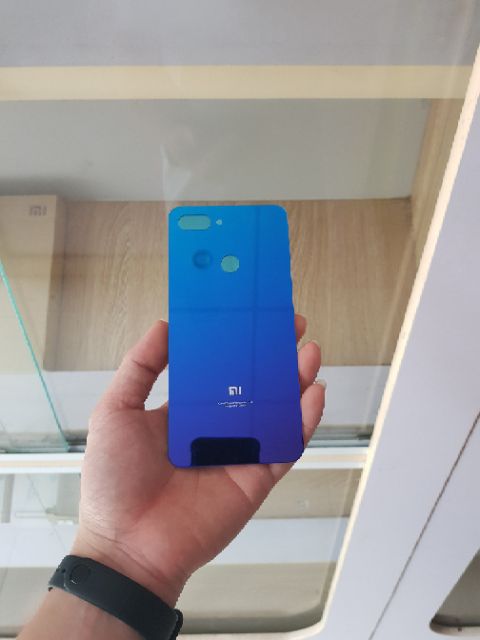 Nắp lưng kính Mi 8 lite
