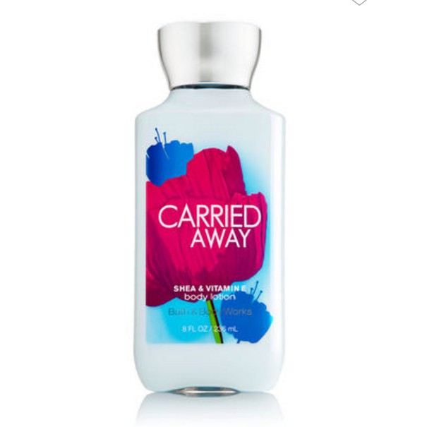 Dưỡng thể giữ ẩm da Bath &amp; Body Works Carried Away body lotion 236ml (Mỹ)