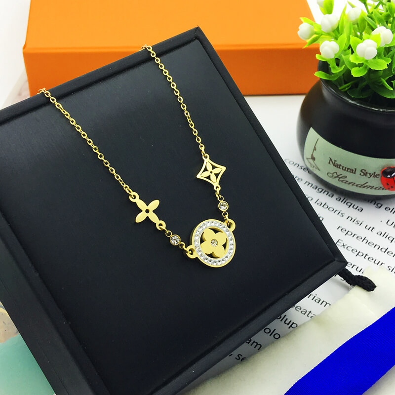 Dây chuyền mặt cỏ bốn lá đính đá long lanh