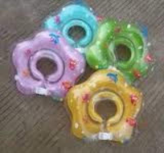 Phao cổ tập bơi