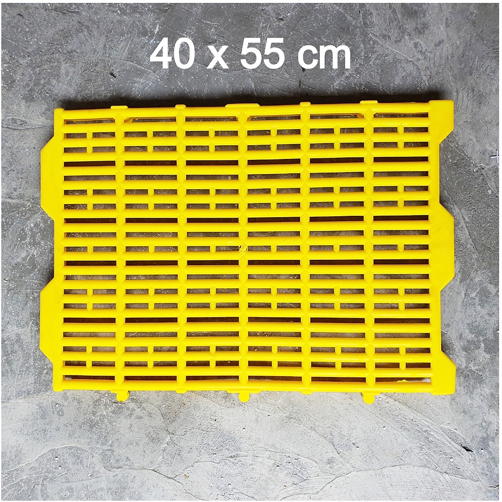 Tấm lót sàn màu vàng dành cho thú cưng dày dặn 40x55cm