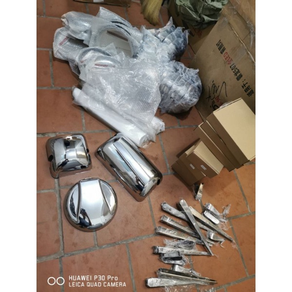 BỘ ốp gương 5 cái dùng chung cho xe HINO 500/700 và ISUZU.