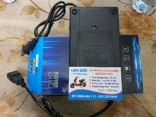 Sạc xe điện 48V-20A, sạc xe xmen, zoomer, 133S, ninjia, vespa có 4 bình to 20A