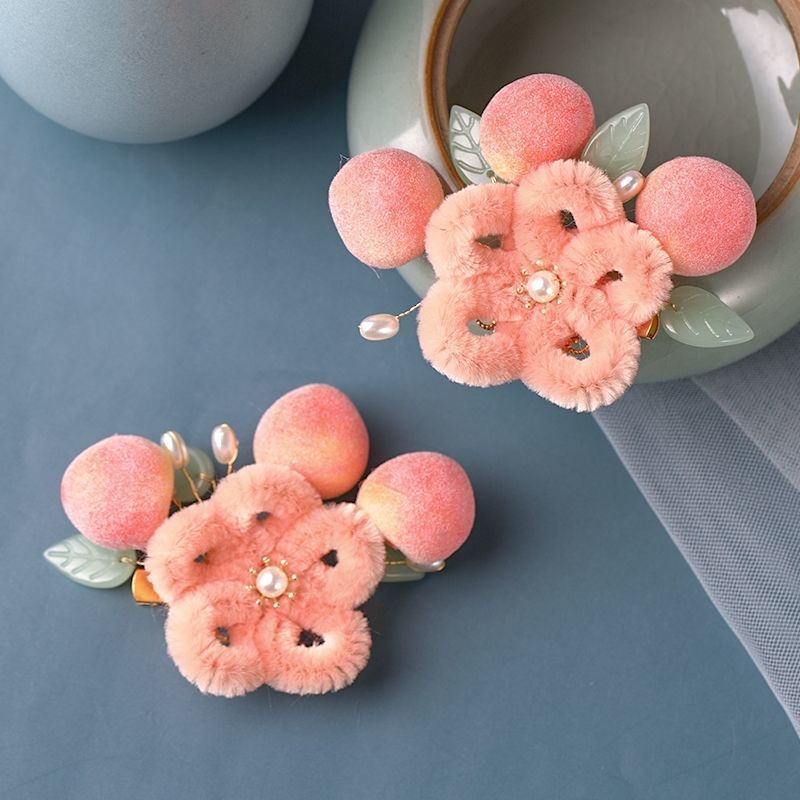 Kẹp Tóc Hình Quả Đào Bằng Lông Cừu Phong Cách Cổ Điển