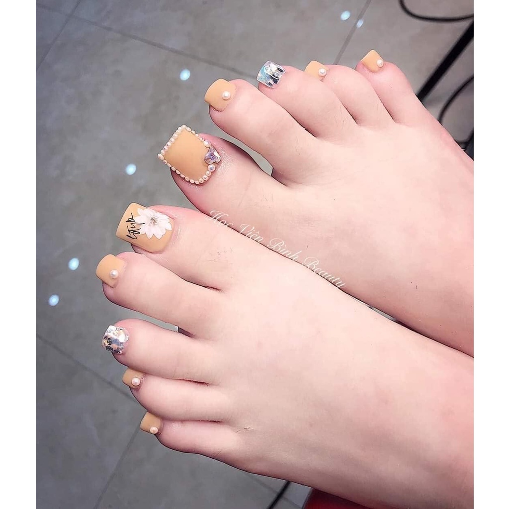 Khay trai nửa mix trắng và trắng ngà trang trí móng MIAN