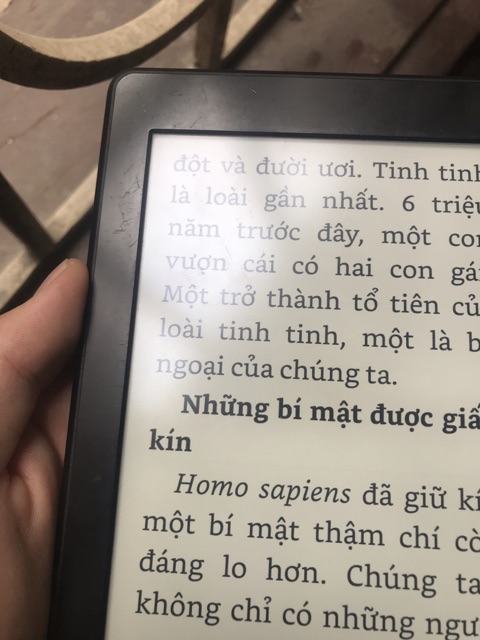 [Mã 151ELSALE hoàn 7% đơn 300K] Kindle paperwhite gen 2, gen 3 ngoại hình xước xát | WebRaoVat - webraovat.net.vn