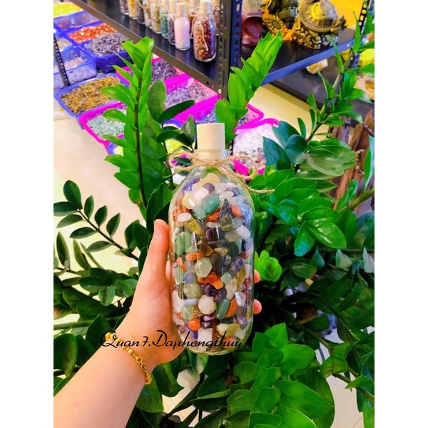 Lọ Đá Vụn Màu Tự Nhiên Phong Thuỷ 1230gram