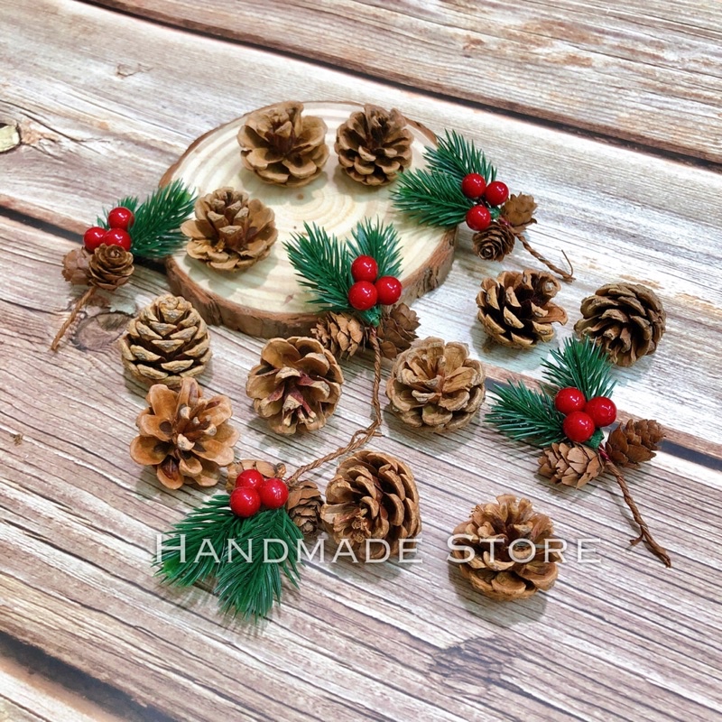 Quả thông Giáng sinh