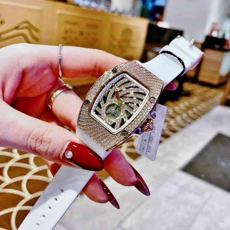 đồng hồ nữ Hanboro by Huboler phiên bản tựa Ri.chard mi.ller 23 tỷ của Lệ Quyên  nha . Viền rose