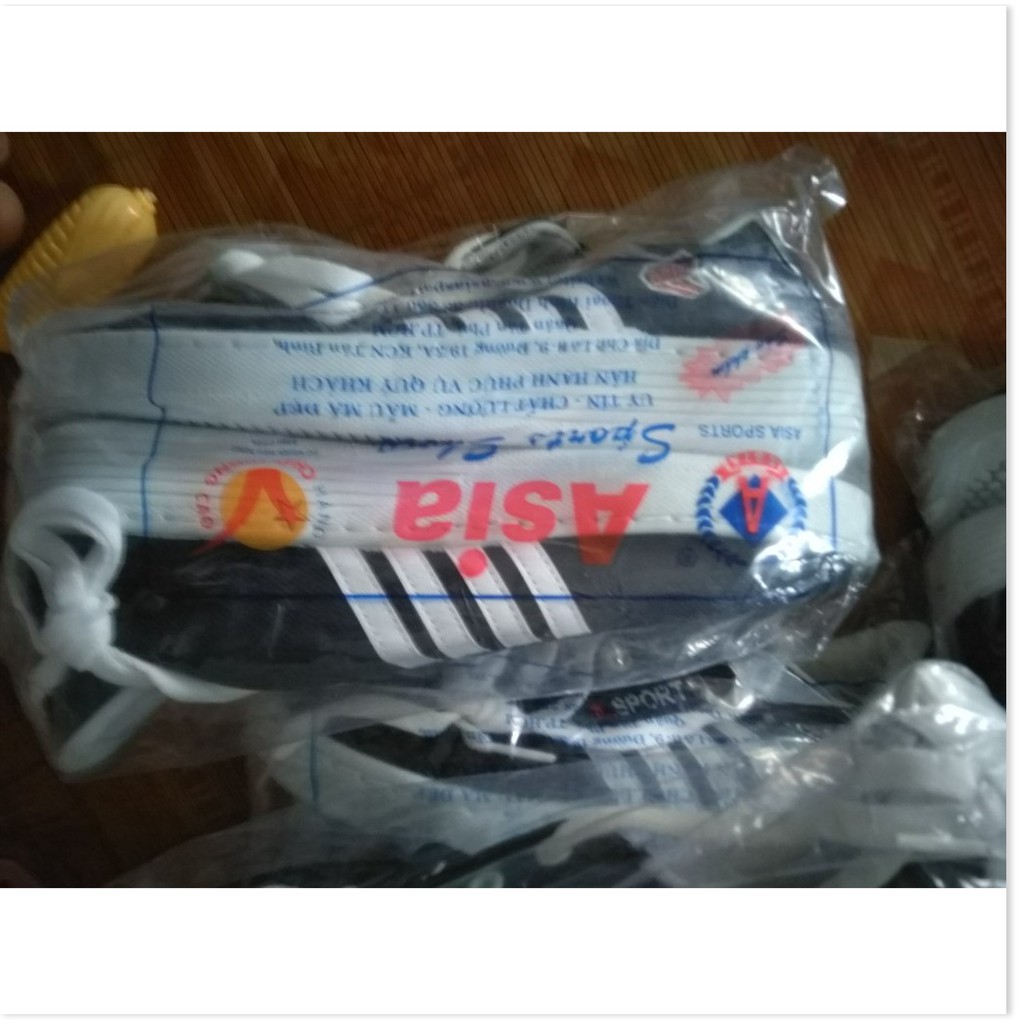 Giày asia thể thao màu xanh