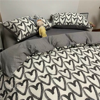 Bộ chăn ga gối cotton poly mẫu tim đen