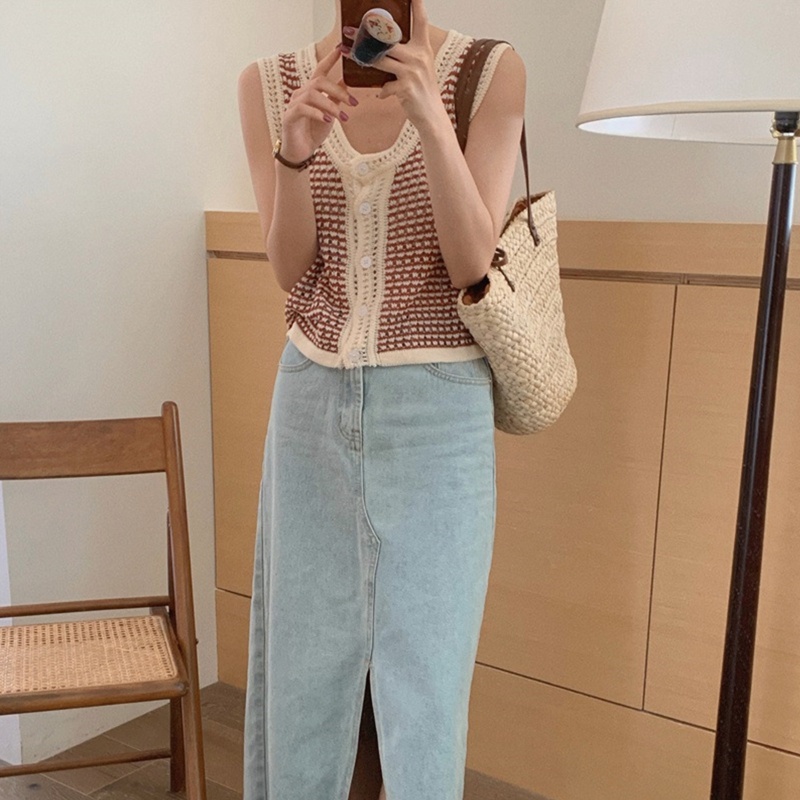 Áo Cardigan Dệt Kim Cổ Chữ V Không Tay Phối Nút Dành Cho Nữ