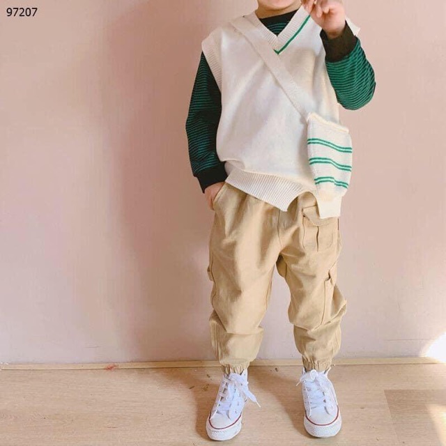 Quần kaki bé trai túi hộp