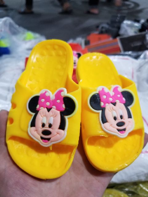 Dép lê nhựa dẻo êm, mềm cho bé trai, bé gái- video ảnh thật.