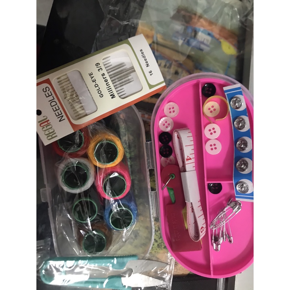 Bộ kim chỉ may vá đa năng kèm hộp đựng trong suốt