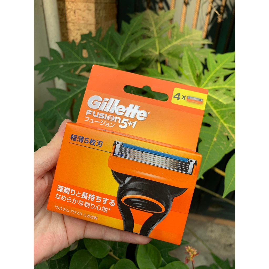 Vỉ 4 lưỡi dao cạo râu Gillette Fusion 5+1 Nhật bản