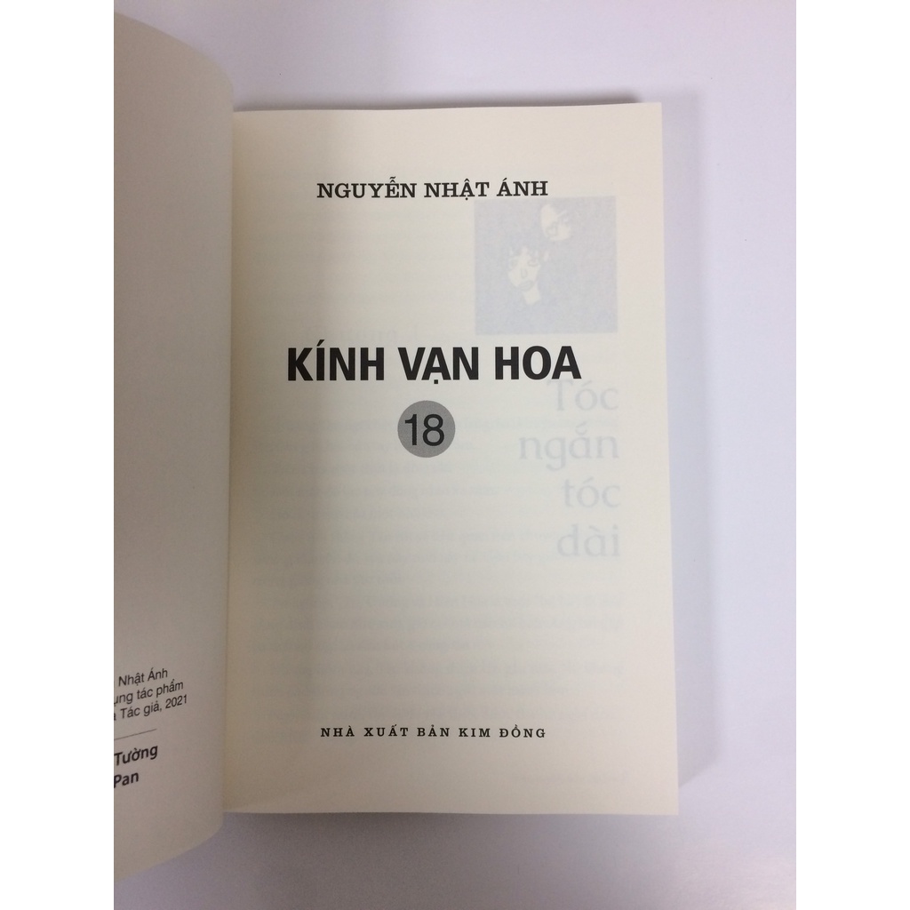 Sách - kính vạn hoa - tập 18