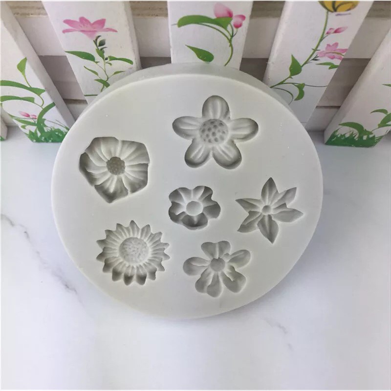 Khuôn rau câu 4D silicone Hoa nhí hỗn hợp Mã SG1108