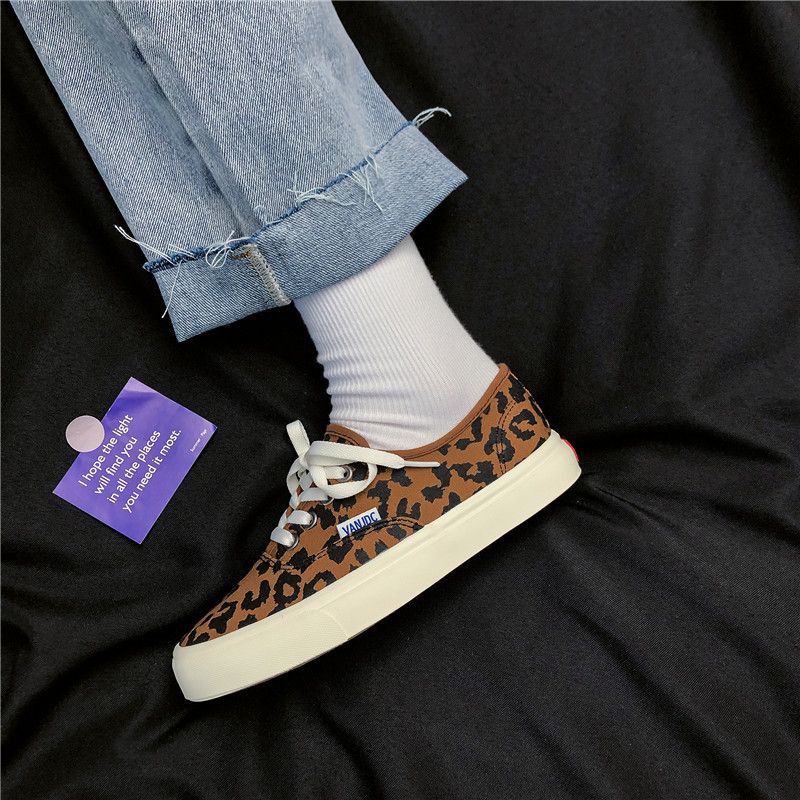 Giày ullzang dáng vans họa tiết da báo