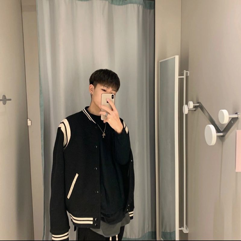 Áo khoác bomber bóng chày nỉ bo viền trắng