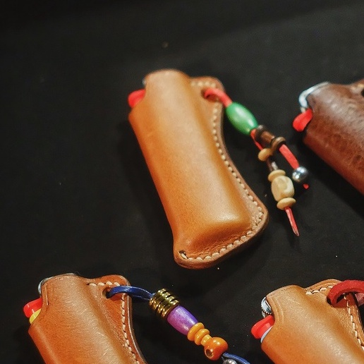 Bọc DA bật lửa