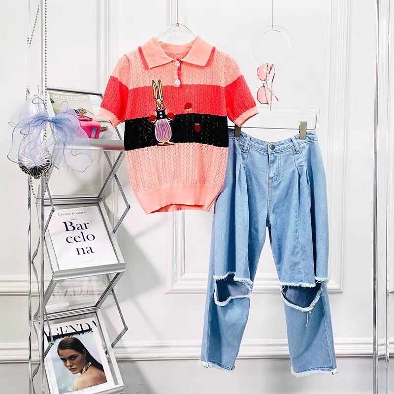 áo len dệt kim vân trám lỗ hoạ tiết thỏ &amp; dâu tây