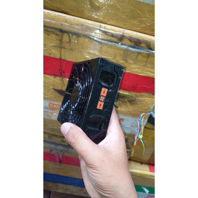Quạt 12cm siêu mạnh, 2.7A 3.0A 3.3A 3.4A 4A, có dây điều khiển tốc độ, 12vdc.