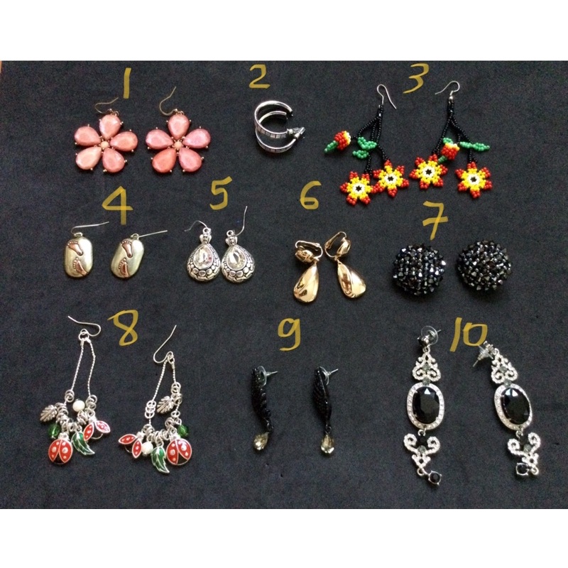 Khuyên tai nhiều phong cách