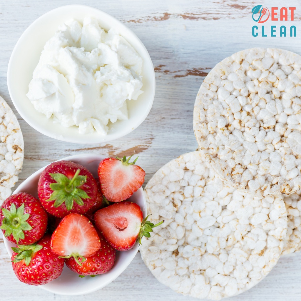 Bánh gạo lứt nguyên hạt EAT CLEAN  gồm 3 vị bánh huyết rồng ,bánh tím than, bánh lứt yến mạch ăn kiêng giảm cân.