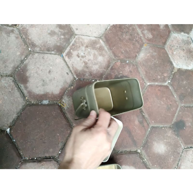 Cặp lồng nhôm