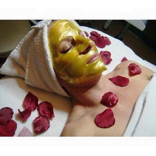 COMBO 10 MẶT NẠ MẶT COLLAGEN CRYSTAL FACIAL MASK - LÀM TRẮNG, TÁI TẠO , GIÚP GIẢM THÂM HIỆU QUẢ VÀ NGĂN NGỪA LÃO HOÁ DA