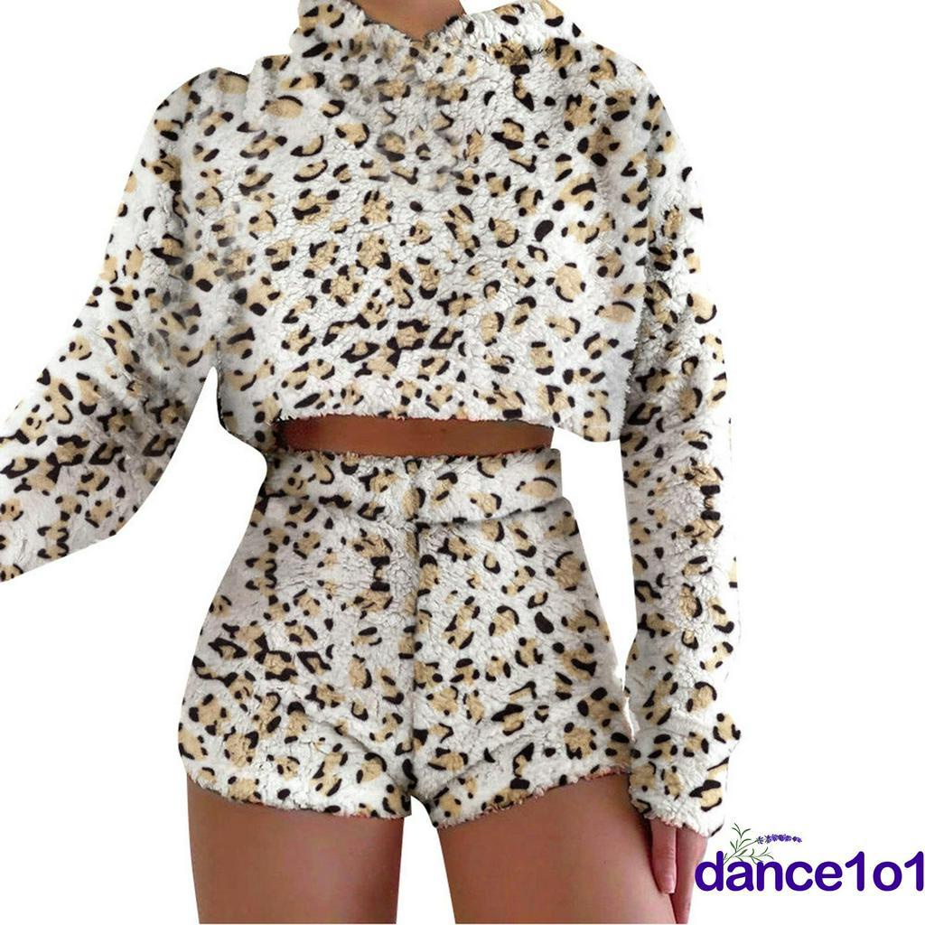 Set Áo Hoodies Có Nón Dài Tay + Quần Short Lưng Cao Thời Trang Nữ