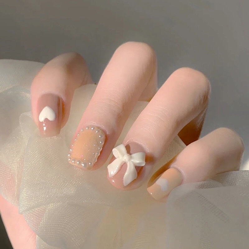 CHAMR NƠ PHỤ LIỆU NAIL