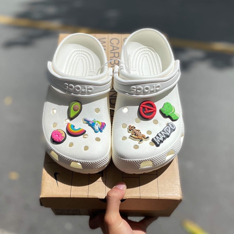 Chính hãng Dép Crocs trắng đen