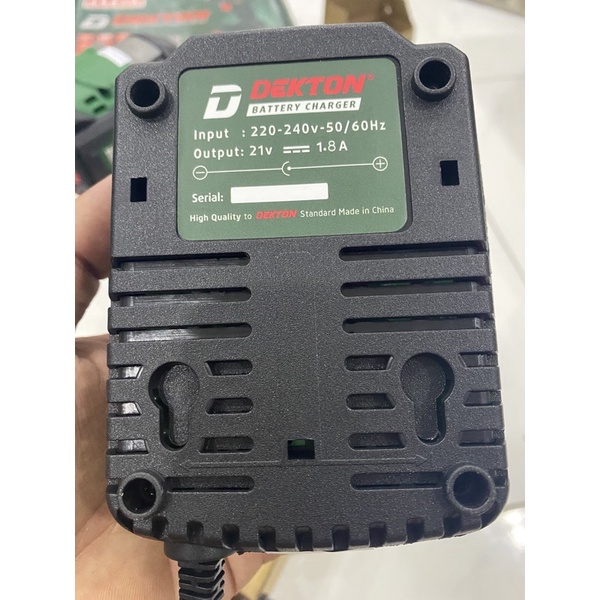 Sạc Pin DEKTON M21-4000