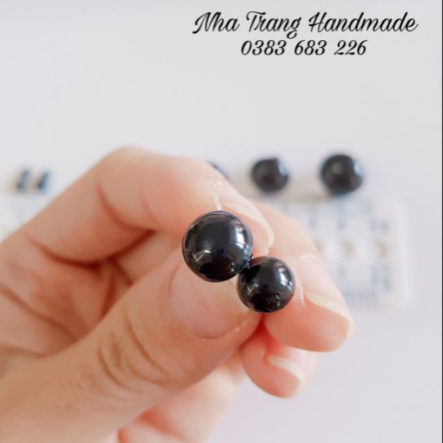 Mắt thú chốt đen tuyền