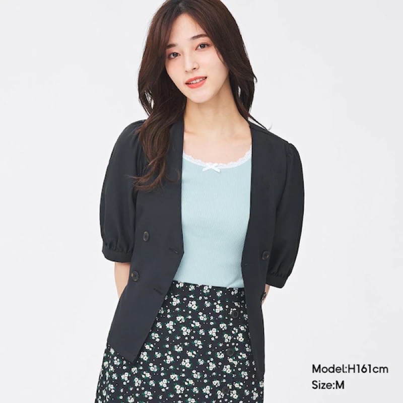 Áo thun tăm nữ cổ tròn ren ngắn tay dễ thương của GU - Nhật