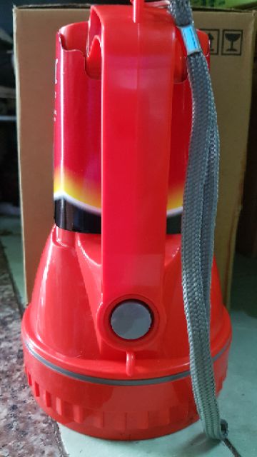 Đèn Pin Energizer Red Alert Lantern Dùng Pin D( Có Tặng Kèm Pin)