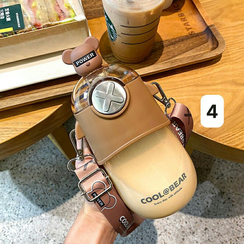 Bình nước gấu Bear kèm dây đeo 630ml