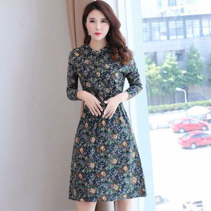 Đầm xòe sát nách eo đính hoa mã A790