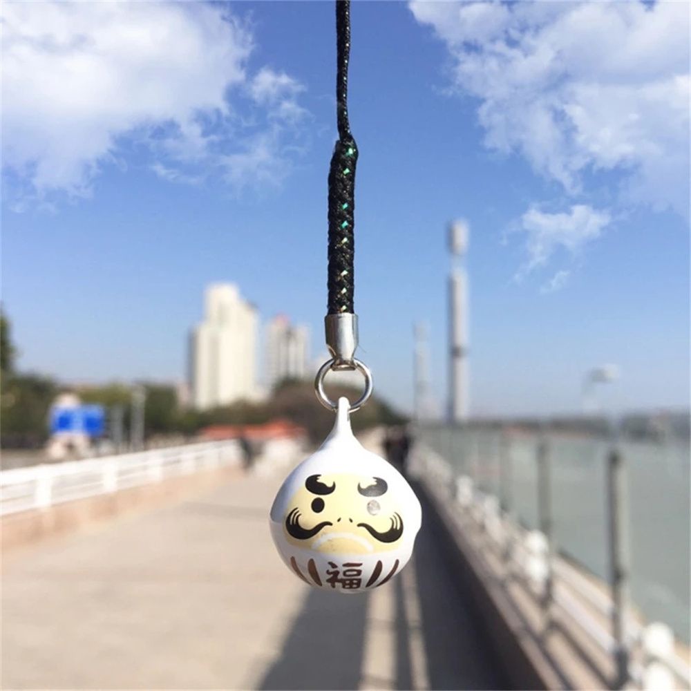 Móc khóa hình daruma gắn chuông nhiều màu xinh xắn