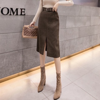 Chân váy dạ xẻ trước kèm belt