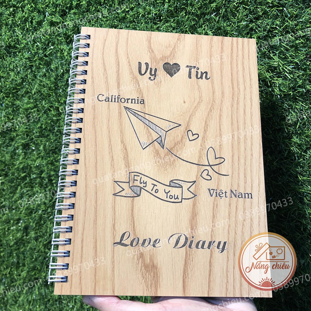 Sổ bìa gỗ khắc theo yêu cầu - Nhật ký tình yêu khắc tên - Ruột sổ 100 trang làm bằng giấy Double A dày dặn