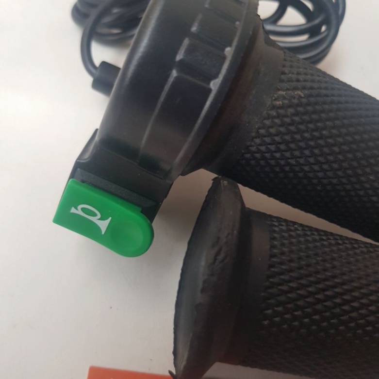 TAY GA 1 NÚT KÈN MÀU TAY GA XE ĐẠP ĐIỆN Electric Bike GIA HUY