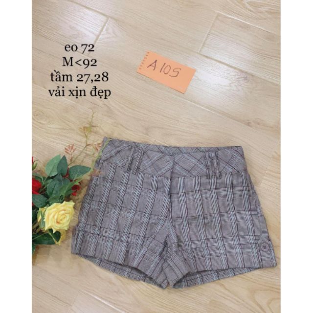 Quần short caro size 27,28. A109