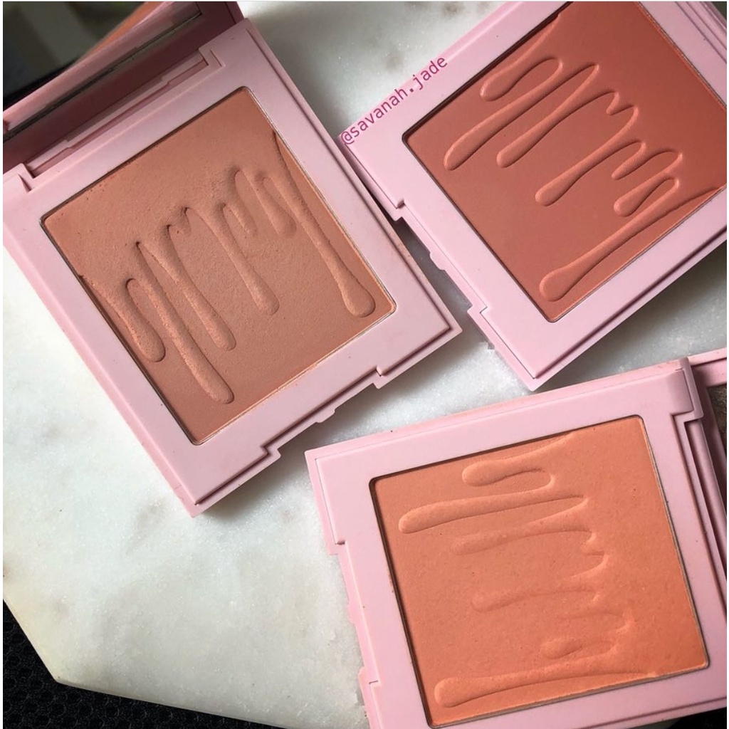 Phấn Má Kylie Jenner Pressed Blush Powder 7.5g